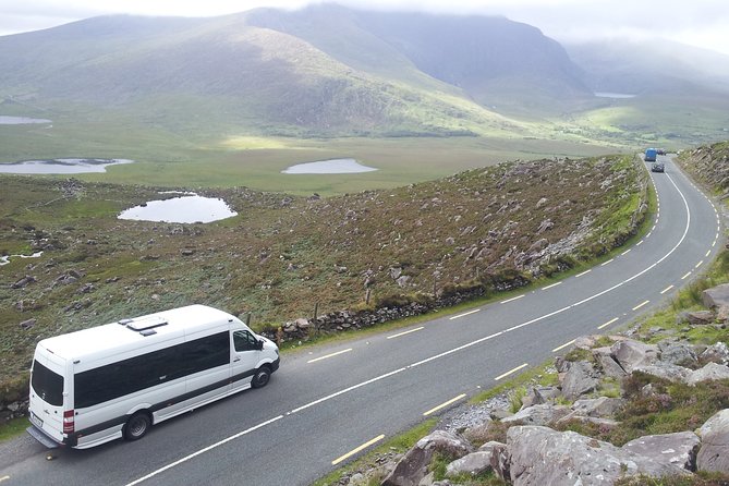 10 Day Wild Irish Experience Small Group Tour From Dublin - Day 6: Slea Head Drive and the Blasket Centre in Dunquin