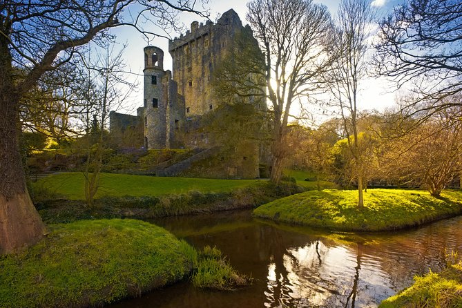 2-Day Southern Ireland Tour from Dublin:Including Blarney and Cliffs of Moher - Dublin Pickup, WiFi, and the 8:00 AM Start Reality
