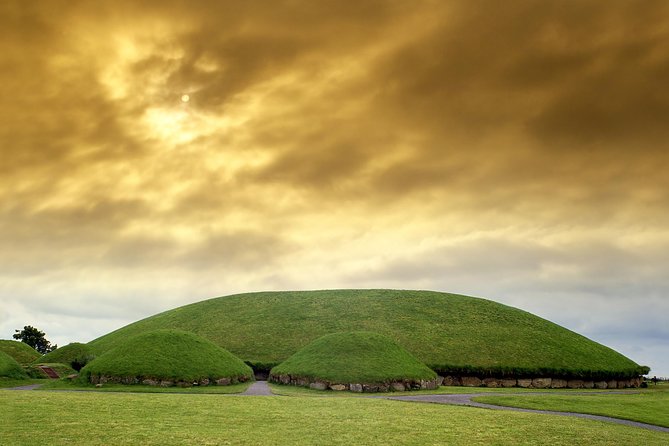 6 hour Half-Day Award Winning Private Tour of the Boyne Valley - Four Knocks Passage Tomb: Your Newgrange Backup That Still Feels Important
