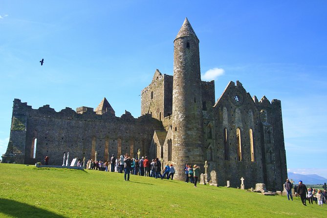 7-Day Ireland to Island Small Group Tour from Dublin - Small group size, boutique hotels, and how travel days really feel