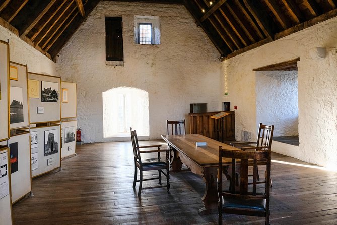 Blarney, Rock of Cashel & Cahir Castles Day Tour From Dublin - Blarney Castle and Gardens: the Stone of Eloquence, plus the part people forget