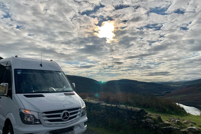 Chauffeur Giants Causeway & Belfast Private Day Tour From Dublin - Getting started in Dublin: meet, load up, then head west