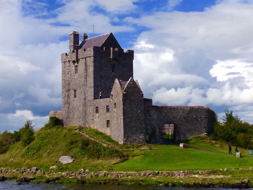 Cliffs of Moher and Galway Tour in Italian or Spanish - What This 12-Hour Galway and Cliffs Trip Really Delivers