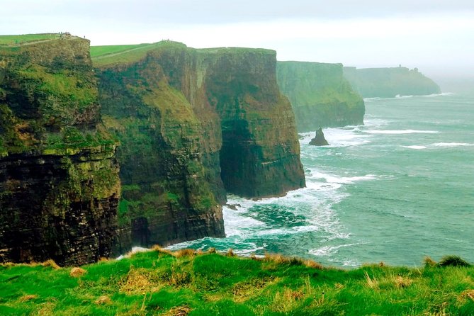 Cliffs Of Moher Tour In Spanish - A full-day Cliffs of Moher in Spanish from Dublin (what you’re really buying)