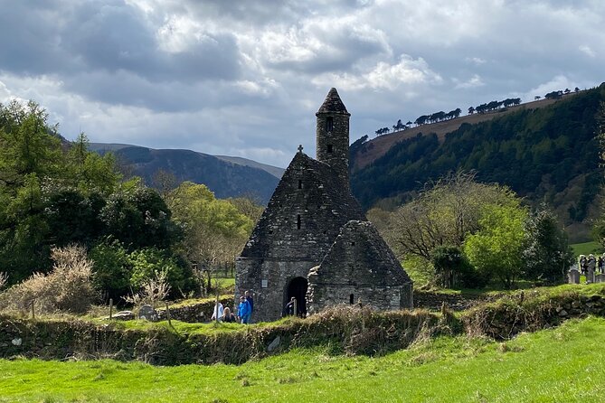 Day Tour from Dublin: Wicklow Mountains, Glendalough, Powerscourt - Guinness Lake (Lough Tay): The Pint-Shaped View with Movie Lore