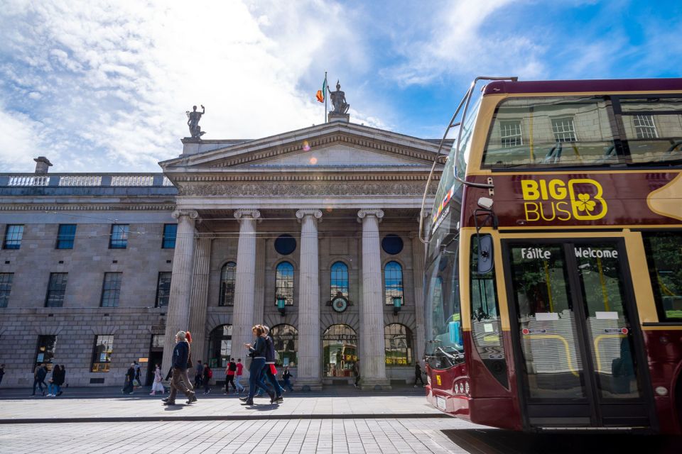 Dublin: Big Bus Hop-On, Hop-Off Tour with Live Guide - Yellow Umbrella walking tour: where the city gets more personal