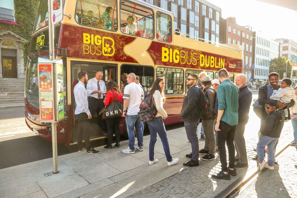 Dublin: Big Bus Hop-On, Hop-Off Tour with Live Guide - Night tour: see Dublin lit up on a guided cruise