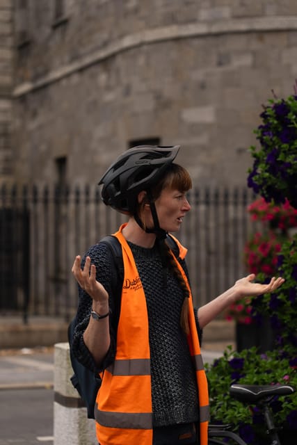 Dublin: Bike & E-Bike Tour with a Local Guide - Value check: is $32 worth it for a first-time Dublin overview?