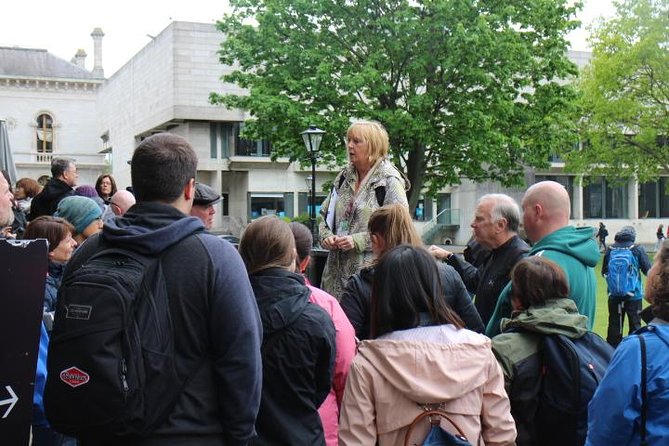 Dublin Book of Kells, Castle and Molly Malone Statue Guided Tour - Dublin Castle Grounds: Towers, Yards, and the Viking-Linked Gardens