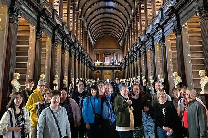 Dublin Book of Kells, Castle and Molly Malone Statue Guided Tour - Trinity College Entry: How the Timed Slot Works in Real Life