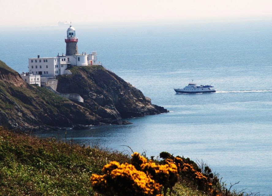 Dublin: Dublin Bay Cruise from Howth to Dun Laoghaire - Howth Cliffs and the north coast: the part you’ll keep pointing at
