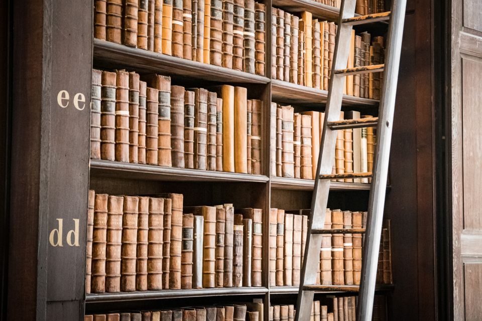 Dublin: Fast-Track Book of Kells Ticket & Dublin Castle Tour - The smart combo: why Book of Kells + Dublin Castle is a great pairing