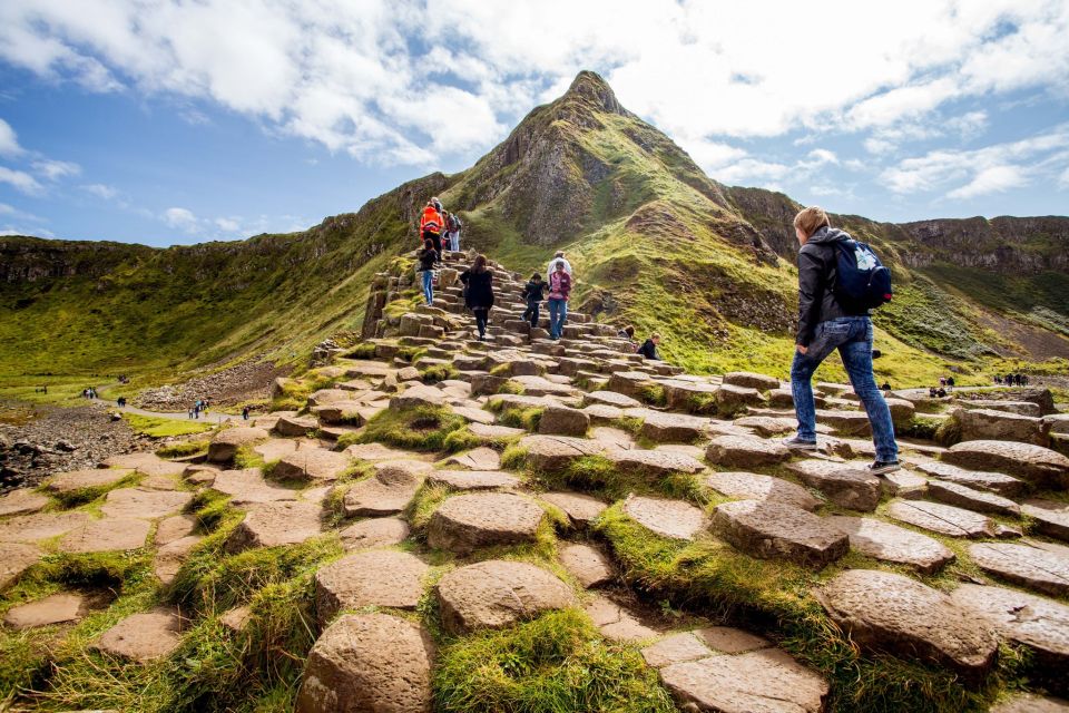 Dublin: Giant's Causeway & Belfast (Titanic or Black Taxi) - Weather, shoes, and the “real life” packing list