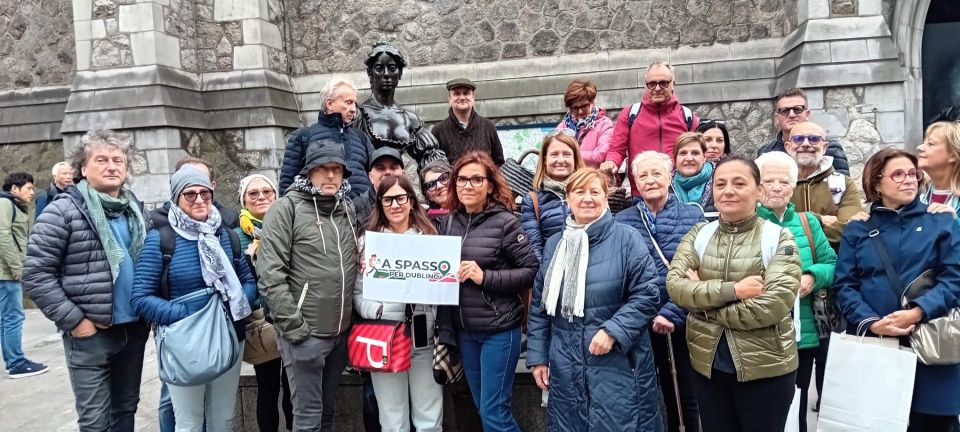 Dublin Highlights: 2.45-Hour Walking Tour in Italian - Dublin Castle and the British period: history in the middle of town