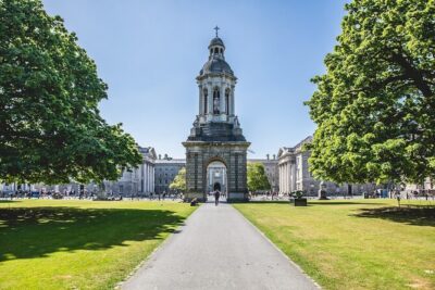 Dublin Historical Centre Food Tour with 8 Food Tastings & Drinks - How the Route Flows From College Green to Grafton Street