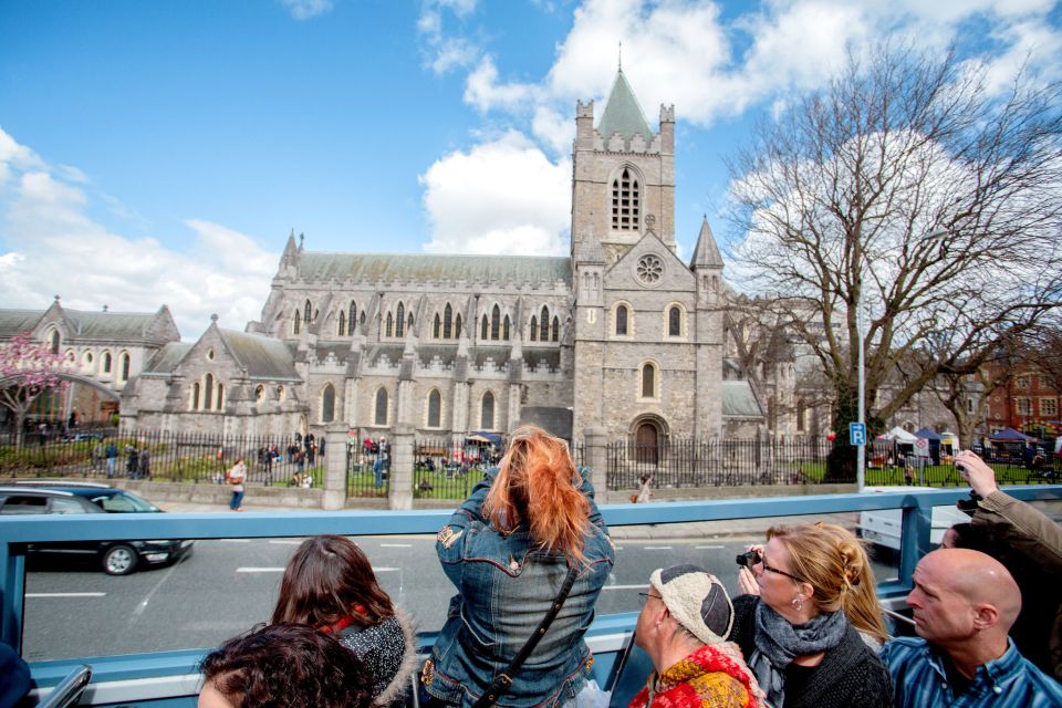 Dublin: Hop-on Hop-off Bus Tour - O’Connell Street to the National Museum/Galleries: starting with Dublin’s public face