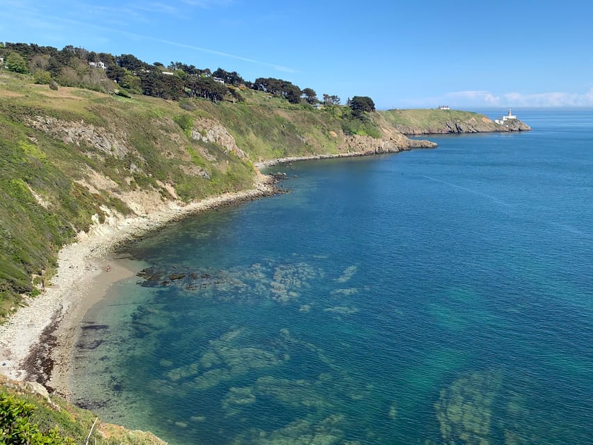 Dublin: Howth Safari Hiking Tour - Cliff photo point, Baily Lighthouse viewpoints, and Howth Summit panoramas