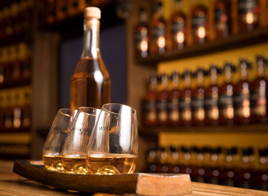 Dublin: Irish Whiskey Museum Blending Tour with Tastings - The 45-minute guided tour: whiskey history without the snooze