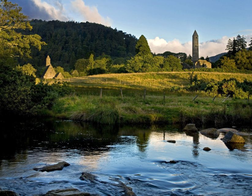 Dublin: Kilkenny, Wicklow & Glendalough Tour & Sheepdog Show - A guided hidden gem stop: a short break that still adds value