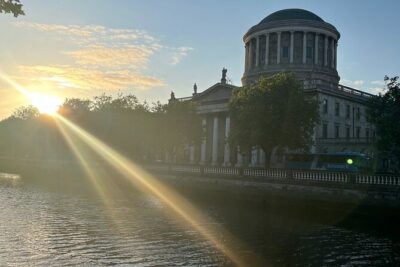 Dublin Mythology and Folklore Tour with Irish Stories and Legends - Start Smart at Temple Bar (And Use It as Your Orientation)