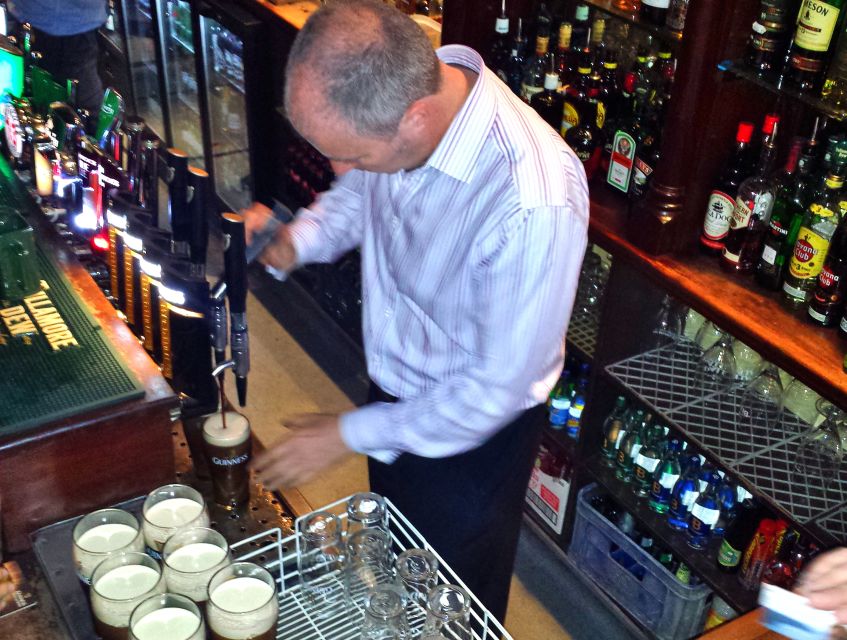 Dublin: Private Pub Tour - Stop 2: First local pub, with pint basics and Dublin’s writing world