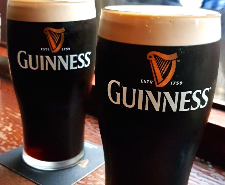 Dublin: Private Pub Tour - Meeting at The Oak on Crane Lane, plus optional hotel pickup