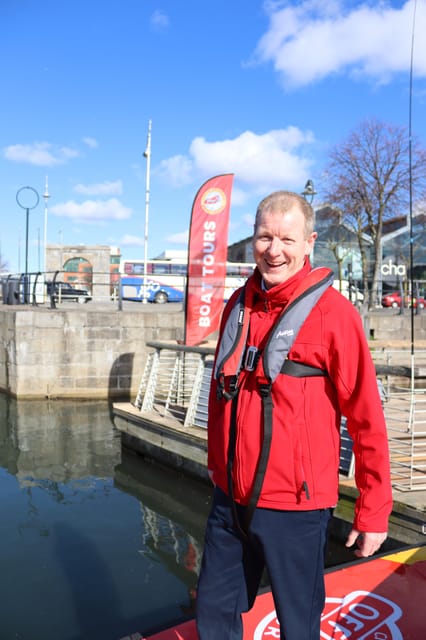 Dublin: River Liffey Sightseeing Cruise - Comfort, sound, and small onboard realities