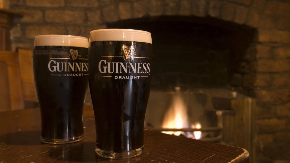 Dublin Temple Bar Night Tour - Key highlights you’ll feel right away