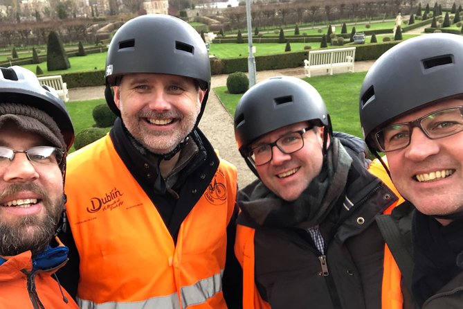 E-Bike & Bike Tour with a Local Guide in Dublin - How the ride works: e-bike comfort plus real-city conditions