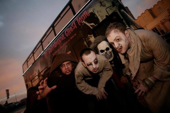 From Dublin: Gravedigger Ghost Bus Tour - Gravediggers Pub and your included ghoulish brew