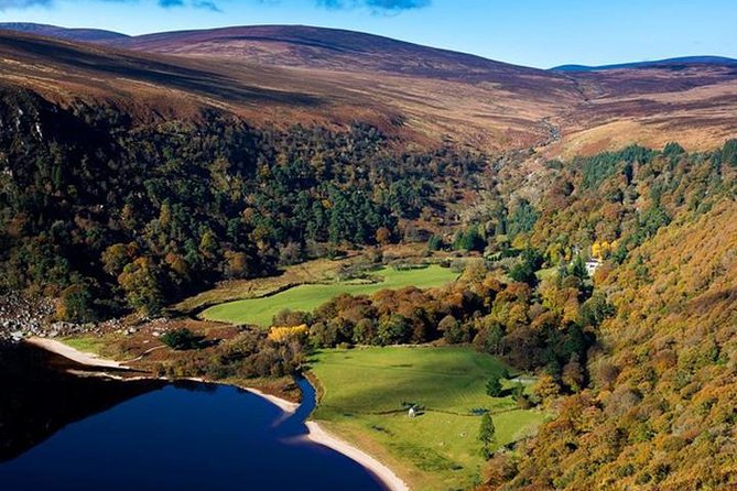 Glendalough & Wicklow Mountains Half Day Morning Tour from Dublin - Stop 1: Lough Tay (The Guinness Lake) and the value of the quick stop