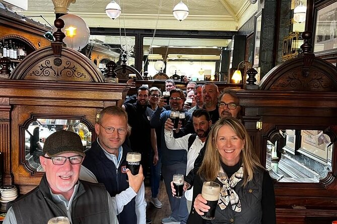 Guinness Storehouse: Entry ticket + Perfect Pint Pub Tour - The short walk to a unique pub: when the guide’s choices start to matter