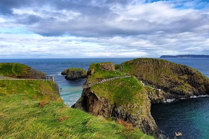 Northern Ireland Including Giant's Causeway Rail Tour from Dublin - Dublin Morning Reality Check: Connolly Station at 6:30 AM