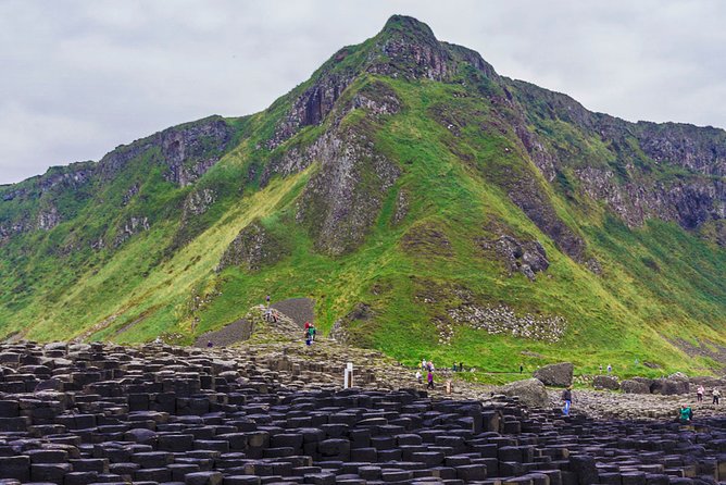 Spanish Belfast And Giants Causeway Tour - Why this Northern Coast Day Trip Works